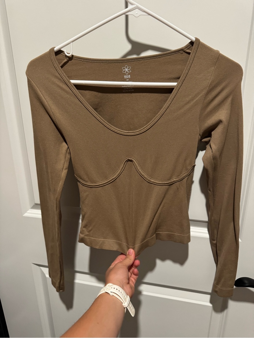 Aura Long Sleeve Scoop Neck Top in Taupe Brown